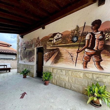 Albergue San Nicolas Larrasoana Exterior foto